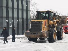 保园区道路畅通 “捷利人”浴“雪”奋战